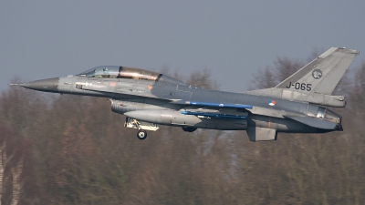 Photo ID 10986 by Rainer Mueller. Netherlands Air Force General Dynamics F 16BM Fighting Falcon, J 065