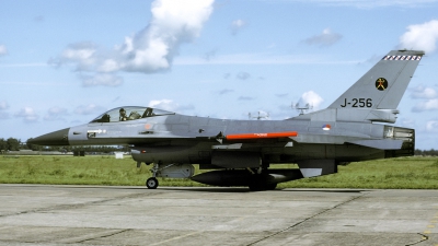 Photo ID 100473 by Joop de Groot. Netherlands Air Force General Dynamics F 16A Fighting Falcon, J 256