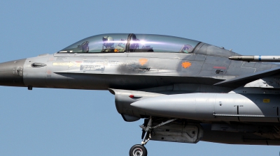 Photo ID 117941 by kristof stuer. Belgium Air Force General Dynamics F 16BM Fighting Falcon, FB 23