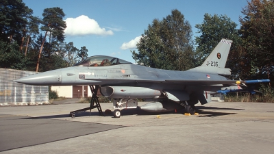 Photo ID 131981 by Peter Boschert. Netherlands Air Force General Dynamics F 16A Fighting Falcon, J 235