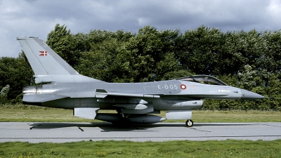 Photo ID 151621 by Joop de Groot. Denmark Air Force General Dynamics F 16A Fighting Falcon, E 005