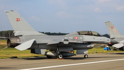 Photo ID 154627 by Rick van Engelen. Denmark Air Force General Dynamics F 16BM Fighting Falcon, ET 197