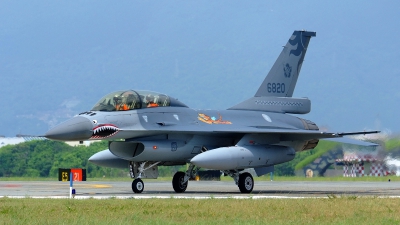 Photo ID 160863 by Diamond MD Dai. Taiwan Air Force General Dynamics F 16B Fighting Falcon, 6820