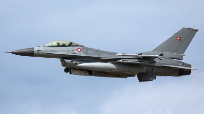 Photo ID 206904 by Thomas Ziegler - Aviation-Media. Denmark Air Force General Dynamics F 16AM Fighting Falcon, E 602
