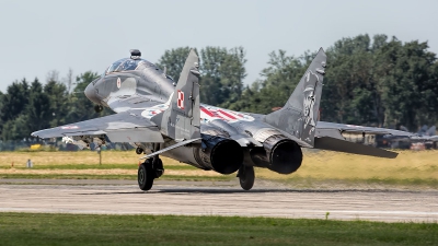 Photo ID 221107 by Robin Coenders / VORTEX-images. Poland Air Force Mikoyan Gurevich MiG 29UB 9 51, 15
