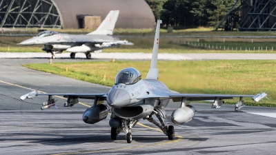 Photo ID 230646 by Robin Coenders / VORTEX-images. Denmark Air Force General Dynamics F 16BM Fighting Falcon, ET 614