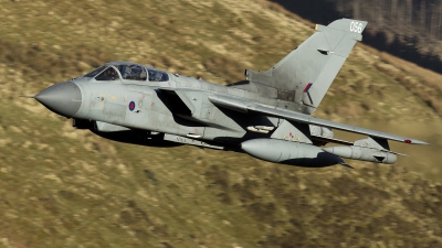 Photo ID 242393 by Neil Bates. UK Air Force Panavia Tornado GR4, ZA588