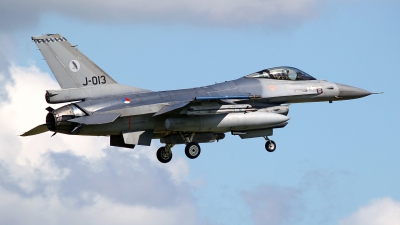Photo ID 244189 by Mario Boeren. Netherlands Air Force General Dynamics F 16AM Fighting Falcon, J 013