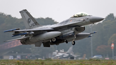 Photo ID 246270 by Niels Roman / VORTEX-images. Netherlands Air Force General Dynamics F 16AM Fighting Falcon, J 637