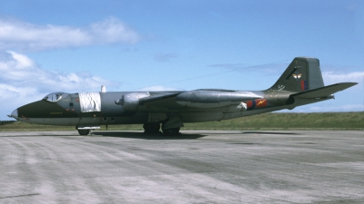 Photo ID 27886 by Tom Gibbons. UK Air Force English Electric Canberra PR7, WH779