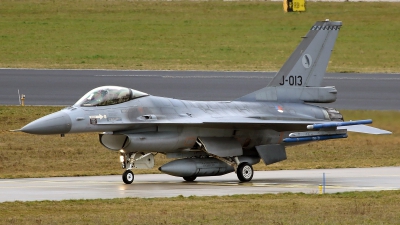 Photo ID 251469 by Richard de Groot. Netherlands Air Force General Dynamics F 16AM Fighting Falcon, J 013