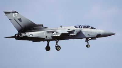 Photo ID 258469 by Chris Lofting. UK Air Force Panavia Tornado F3, ZE154