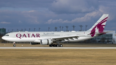 Photo ID 282143 by Patrick Weis. Qatar Emiri Air Force Airbus A330 202, A7 HJJ