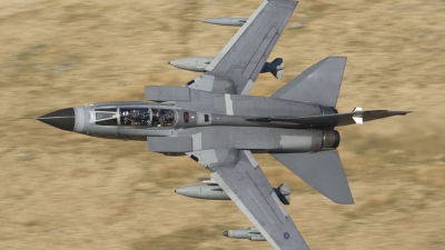 Photo ID 46371 by Tom Gibbons. UK Air Force Panavia Tornado GR4, ZA447