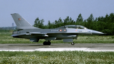 Photo ID 48553 by Joop de Groot. Denmark Air Force General Dynamics F 16B Fighting Falcon, ET 209