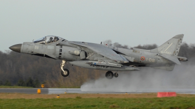 Photo ID 80236 by Peter Boschert. Italy Navy McDonnell Douglas AV 8B Harrier ll, MM7214