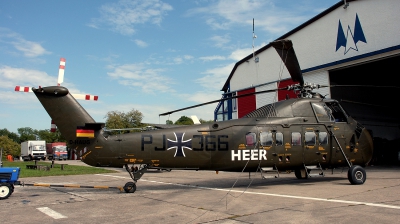 Photo ID 81723 by Alex Staruszkiewicz. Private Luftreederei Meravo Sikorsky CH 34A Choctaw S 58, D HAUG
