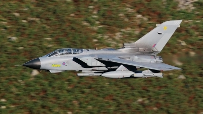 Photo ID 10590 by Barry Swann. UK Air Force Panavia Tornado GR4, ZA591
