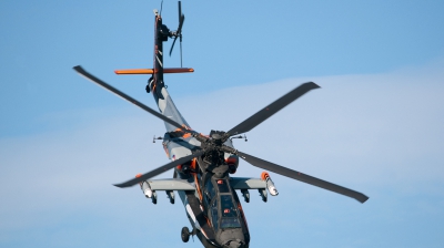 Photo ID 84404 by Pieter Stroobach. Netherlands Air Force Boeing AH 64DN Apache Longbow, Q 17