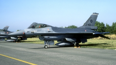 Photo ID 85090 by Joop de Groot. Netherlands Air Force General Dynamics F 16A Fighting Falcon, J 143
