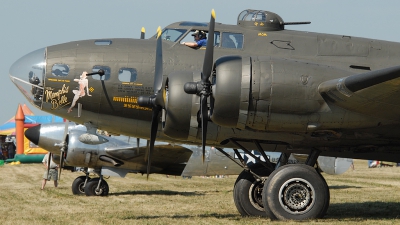 Photo ID 85936 by Rod Dermo. Private Military Aircraft Restoration Corporation Boeing B 17G Flying Fortress 299P, N3703G