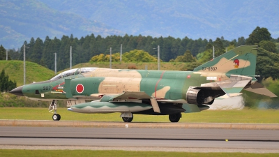 Photo ID 87456 by Peter Terlouw. Japan Air Force McDonnell Douglas RF 4E Phantom II, 57 6907