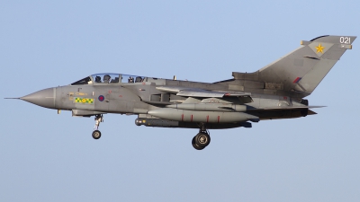 Photo ID 87913 by Chris Lofting. UK Air Force Panavia Tornado GR4, ZA452