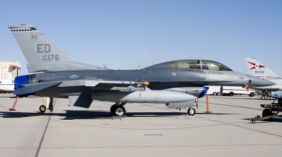Photo ID 11348 by Jim S. USA Air Force General Dynamics F 16D Fighting Falcon, 83 1176