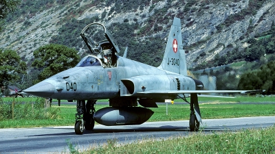 Photo ID 90074 by Carl Brent. Switzerland Air Force Northrop F 5E Tiger II, J 3040