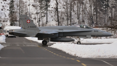 Photo ID 89729 by Martin Thoeni - Powerplanes. Switzerland Air Force McDonnell Douglas F A 18C Hornet, J 5020