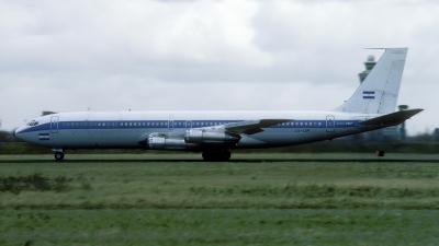 Photo ID 90089 by Joop de Groot. Argentina Air Force Boeing 707 327C, LV LGP