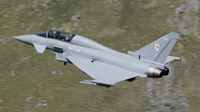 Photo ID 11490 by Paul Cameron. UK Air Force Eurofighter Typhoon T1, ZJ806