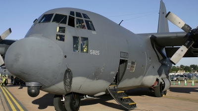 Photo ID 92635 by Barry Swann. USA Air Force Lockheed MC 130P Hercules L 382, 69 5825