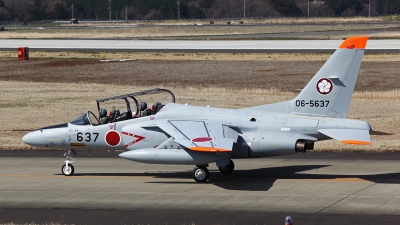 Photo ID 94374 by Carl Brent. Japan Air Force Kawasaki T 4, 06 5637