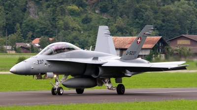 Photo ID 95024 by Jan Eenling. Switzerland Air Force McDonnell Douglas F A 18D Hornet, J 5237
