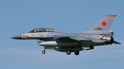 Photo ID 94981 by Lieuwe Hofstra. Netherlands Air Force General Dynamics F 16BM Fighting Falcon, J 066