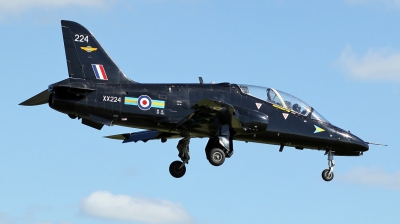 Photo ID 95958 by Mike Griffiths. UK Air Force British Aerospace Hawk T 1W, XX224