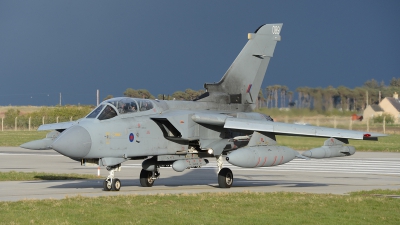 Photo ID 96685 by Lieuwe Hofstra. UK Air Force Panavia Tornado GR4 T, ZD741