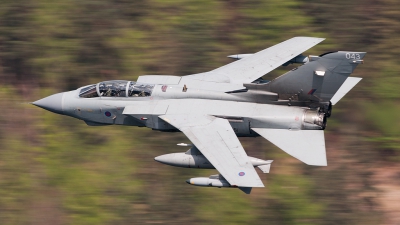 Photo ID 97877 by Paul Massey. UK Air Force Panavia Tornado GR4 T, ZA551