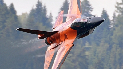 Photo ID 98760 by Martin Thoeni - Powerplanes. Netherlands Air Force General Dynamics F 16AM Fighting Falcon, J 015