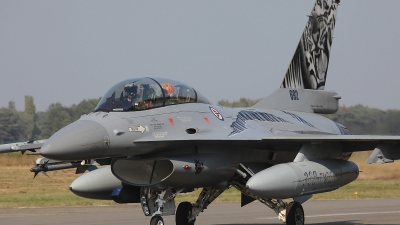 Photo ID 100335 by Coert van Breda. Norway Air Force General Dynamics F 16BM Fighting Falcon, 692
