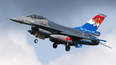 Photo ID 100538 by Mark Munzel. Netherlands Air Force General Dynamics F 16AM Fighting Falcon, J 196