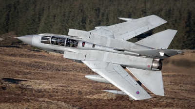 Photo ID 100799 by Lloyd Horgan. UK Air Force Panavia Tornado GR4, ZD843