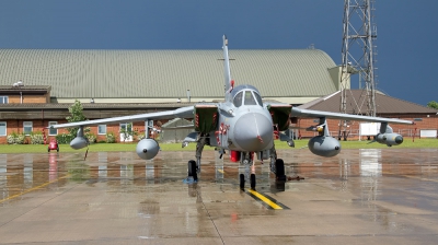 Photo ID 104800 by Chris Albutt. UK Air Force Panavia Tornado GR4, ZA601
