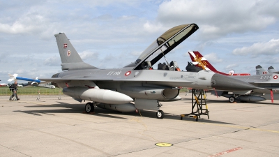 Photo ID 101330 by Niels Roman / VORTEX-images. Denmark Air Force General Dynamics F 16BM Fighting Falcon, ET 198