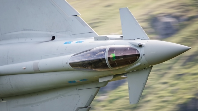 Photo ID 101760 by Lloyd Horgan. UK Air Force Eurofighter Typhoon FGR4, ZK333