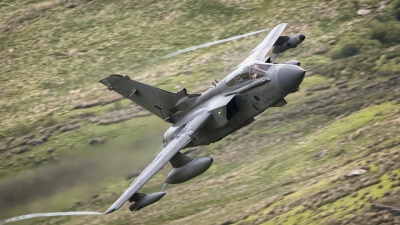 Photo ID 101901 by Lloyd Horgan. UK Air Force Panavia Tornado GR4A, ZG712