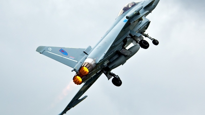 Photo ID 103932 by Craig Wise. UK Air Force Eurofighter Typhoon FGR4, ZK333
