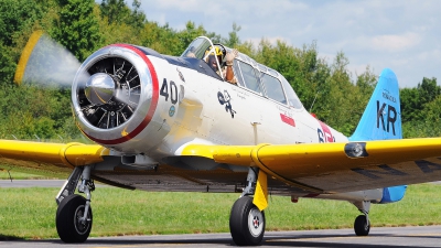 Photo ID 104530 by W.A.Kazior. Private Private North American SNJ 6 Texan, N211A