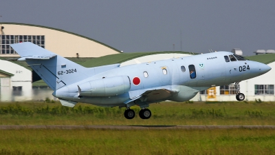 Photo ID 13600 by Darren Mottram. Japan Air Force Hawker Siddeley U 125A HS 125 800, 62 3024